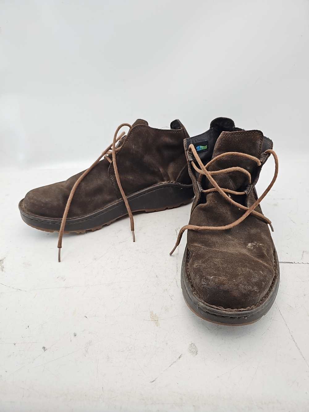Chaco Men's Brown Suede Otis Vibram Chukka Boots